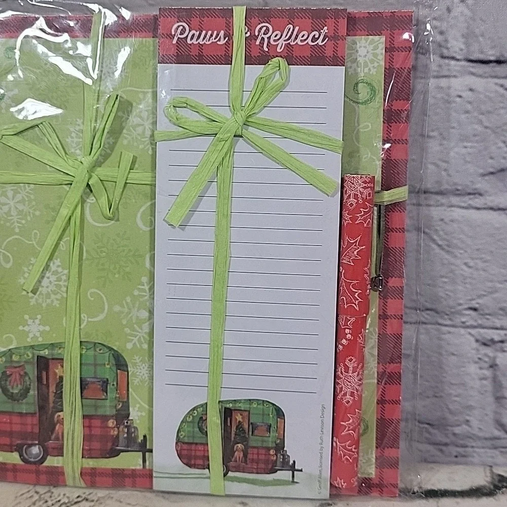 Studio 18 Christmas Stationary Kit Travel‎ Trailer Buffalo Plaid Border Sealed